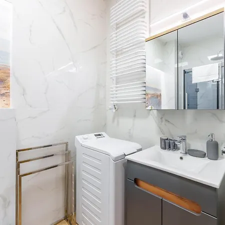 Marengo Z Basenem Letnim By Holidaysun Apartment *